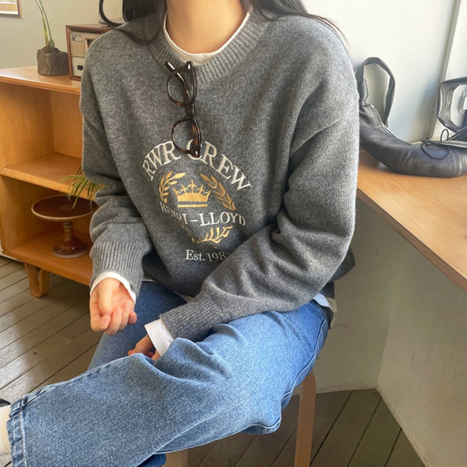 메이킹유 긴팔 스웨터 라운드넥 자수 루즈핏 WA3853노엘라니트