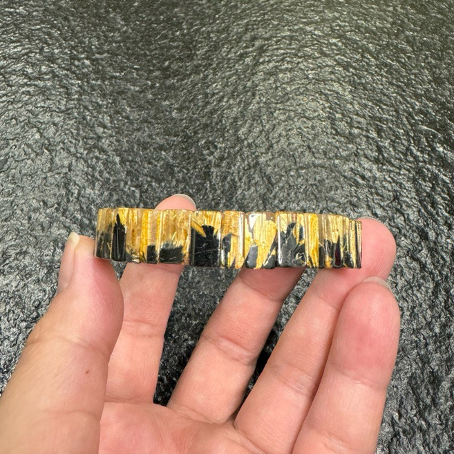 牛老爹 鈦晶手排 招財 避邪