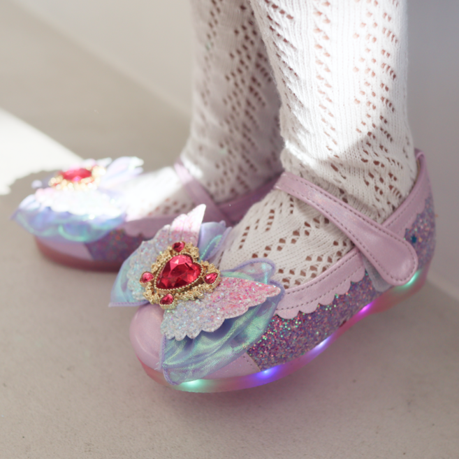 FROMBEBE 여아용 앙쥬 하트 날개 리본 LED 구두