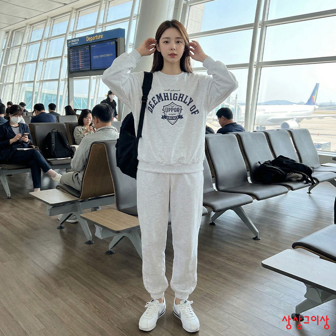 상상그이상 여성용 국내제작 1928 기모세트 부드러운 원단 고급소재 따뜻한 특양면소재 가성비 좋은 심플한 맨투맨 조거팬츠 세트 편하게 입기좋은 가벼운 트레이닝 운동복코디