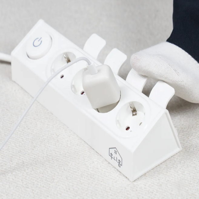 후니홈 똑딱 멀티탭 고용량 4구 발로누르는 푸시탭 클릭탭 과전류차단, 1개, 화이트, 3m