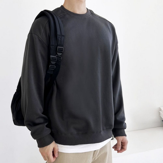 오버핏 사선 긴팔 티셔츠 맨투맨 라운드넥 남성 남자