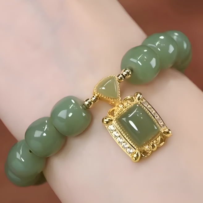 고급스러운 비취 원석 골드 포인트 여성 데일리 팔찌