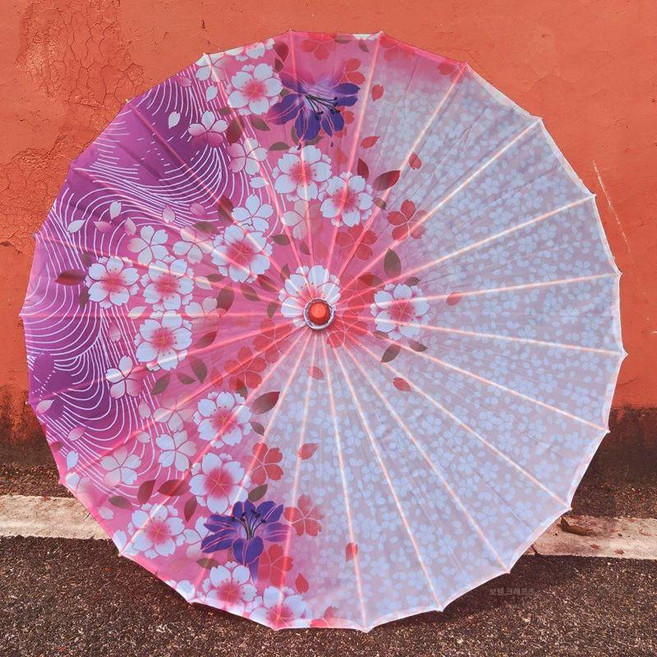 일본 벚꽃 기모노 전통 빨간색 소품 대나무 양산