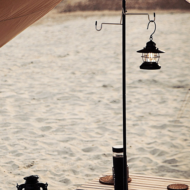 캠핑 테이블 폴대 랜턴 걸이 조명 야외 랜턴 거치대 검정, 단품, 1개