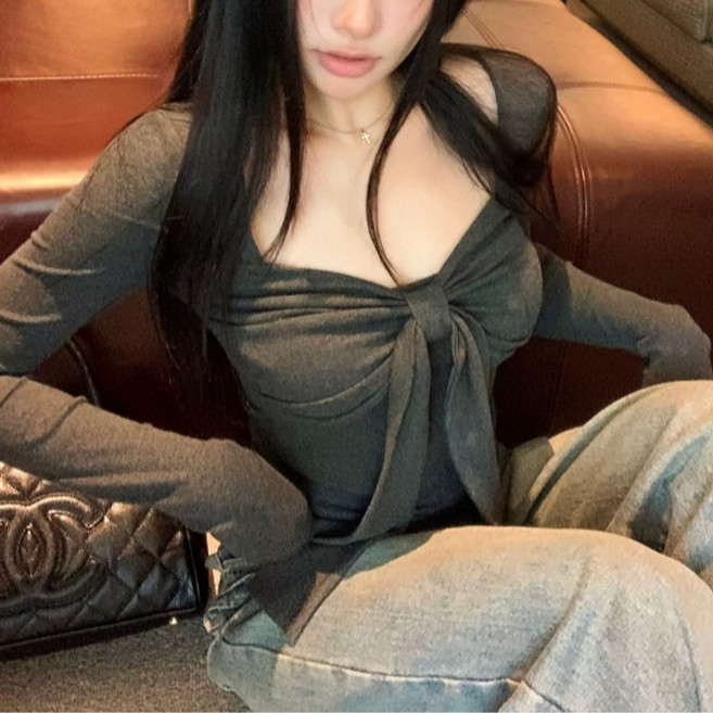 야오야오 리본 셔링 슬림핏 긴팔 티셔츠