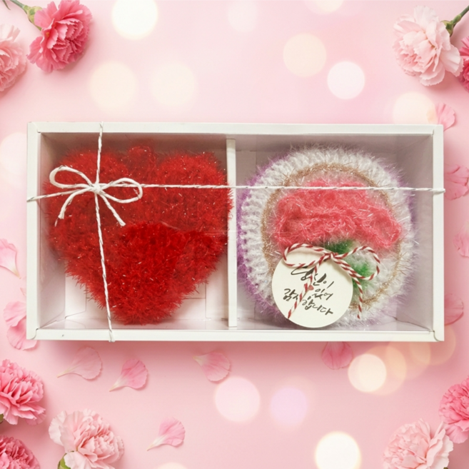 꼼지락마켓 스승의날 어버이날 선물 핑크 카네이션 하트 수세미 2P 세트 핸드메이드 선물포장, 2개, 1세트