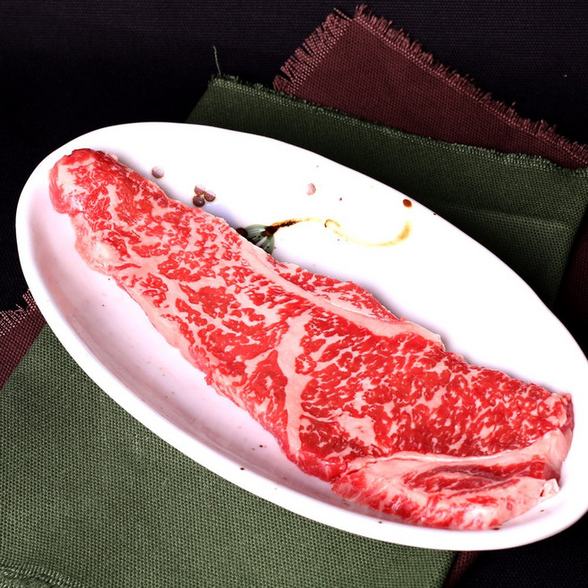 군위축협 국내산 냉장 이로운 육우 채끝 500g - 산소포장 / / 소포장 /스테이크용3cm 구이용8mm, 구이용500g, 2개