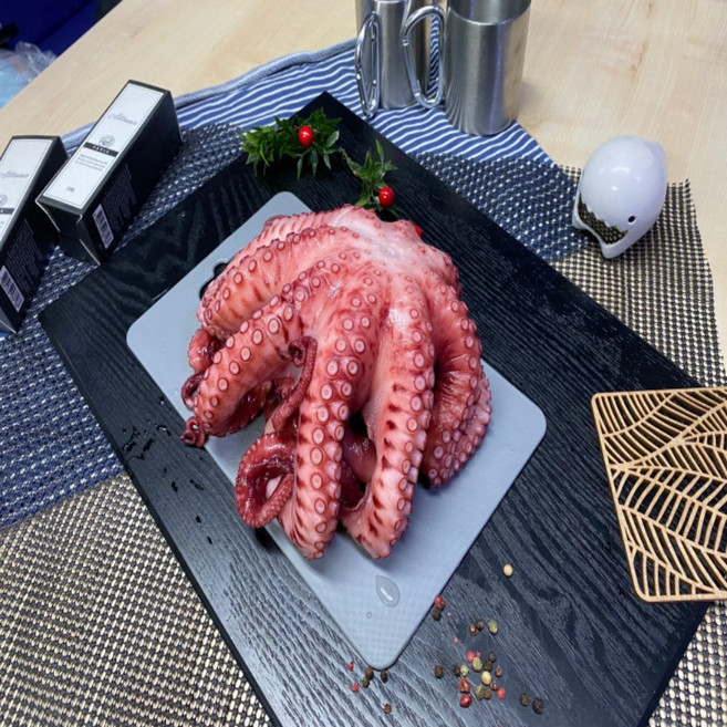 원물 1.2~1.3kg급 대왕 자숙문어 한정수량, 1개, 자숙 후 900g 내외