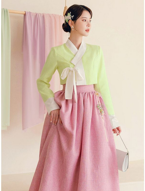 시크라인 하늘연달 새틴 배색 트위드 저고리 빅사이즈 생활한복 명절 모임룩