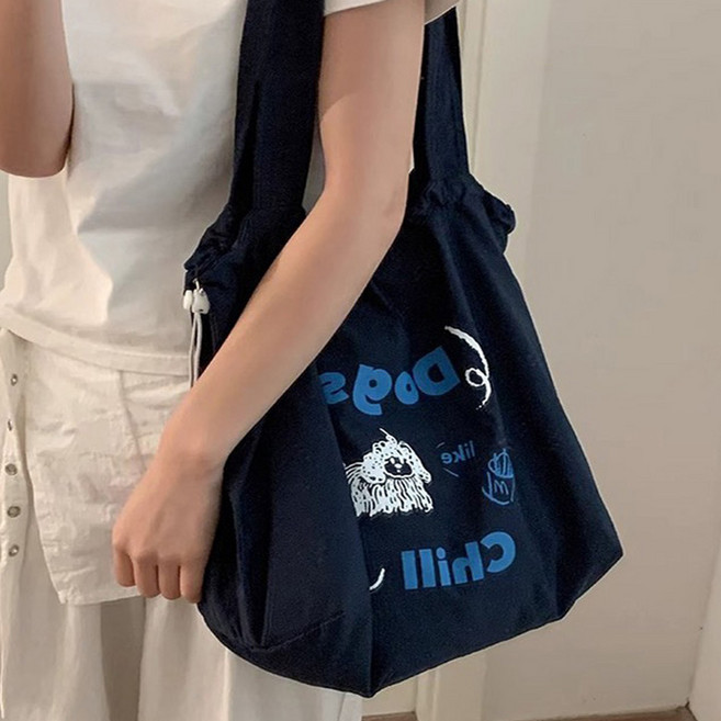 보니타콜렉티드 도그즈 가벼운 바스락 우분 스트링 에코백 빅사이즈가방데일리백