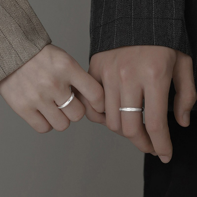 FANSYLI 커플링 1+1 남여 커플 반지 조절형 반지 심플 대학행커플링 우정링 오픈링 반지밸런타인데이 결혼반지 생일 기념일 선물 Rt2604A08