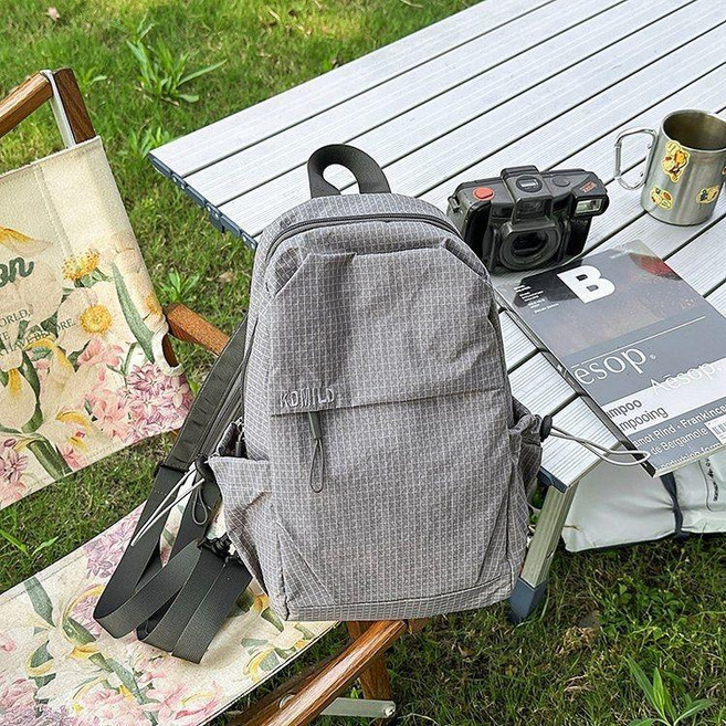 多功能兩用胸包 戶外出行旅行輕便小型雙肩包運動登山包斜挎包, 灰色