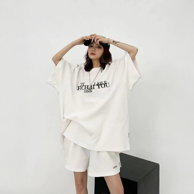 블랑루즈 오아시스 루즈핏 레터링 반팔 투피스