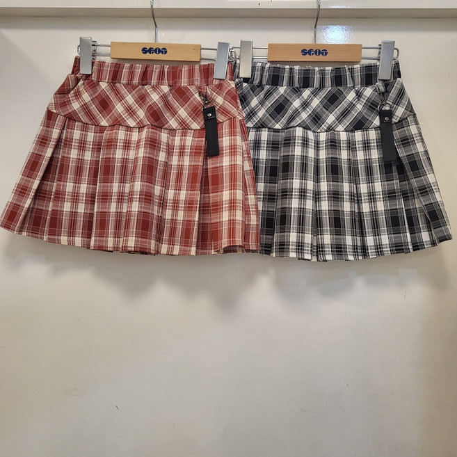 에스핏[[봄가을 속바지 들어있는 치마]]<<2가지컬러>>@키링 포인트를 준<<체크 치마>>@@.체...크.플.리.츠.스.커.트. S.J.Z304FCSK04 뉴코아 울산점