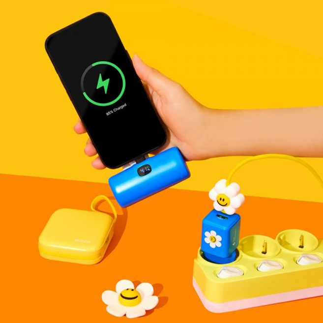 위글위글 고속충전 도킹형 4800mAh 20W - Smile We Love 439475