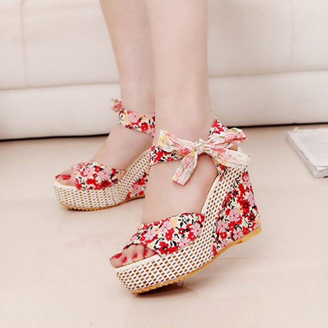 에블바잉 에블 대박걸 러블리 꽃무늬 패턴 플라워 발목 리본 스트랩 11cm 하이힐 웨지힐 여자 샌들 3color