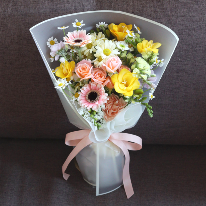 예쁜꽃다발 가성비꽃다발 생화택배 졸업 기념일 꽃선물, 1개, 피치