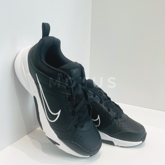 Nike Motus Defyallday 慢跑鞋 黑 DJ1196-002