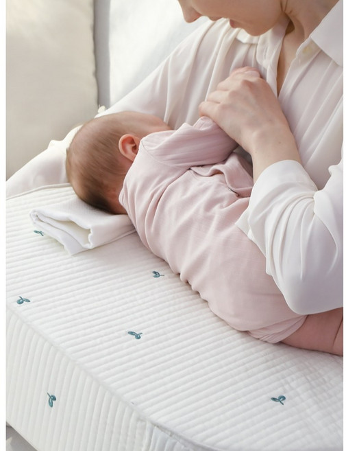 베이비스텔라 면100수 누빔 듀얼사이드/높이 가능/고밀도 모션폼/직수를 하는 엄마를 위한 완전밀착 D타입 높은 수유쿠션, High(쿠션높이 13cm)