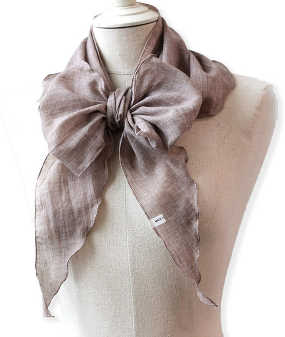 메리앤유 웨이브 디테일 면 소재 롱 삼각 스카프 국산