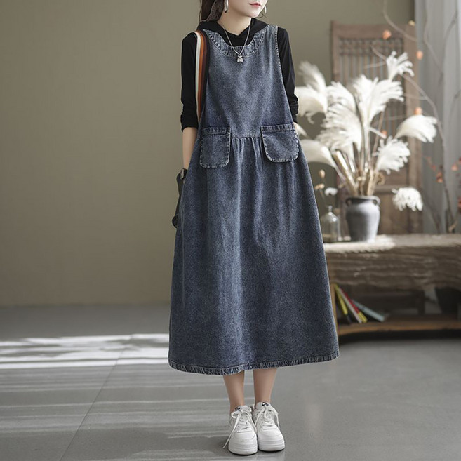 MOSAIRATION 여성 민소배 오버핏 데님 롱 원피스 기본핏 캐주얼 빈티지 기본 청 원피스 U0021709