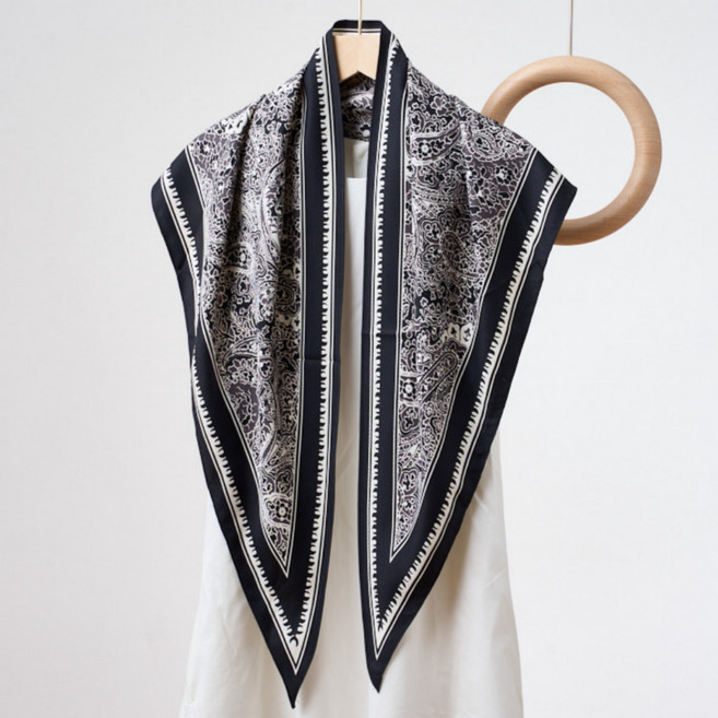 보스케 모던 삼각 숄 스카프