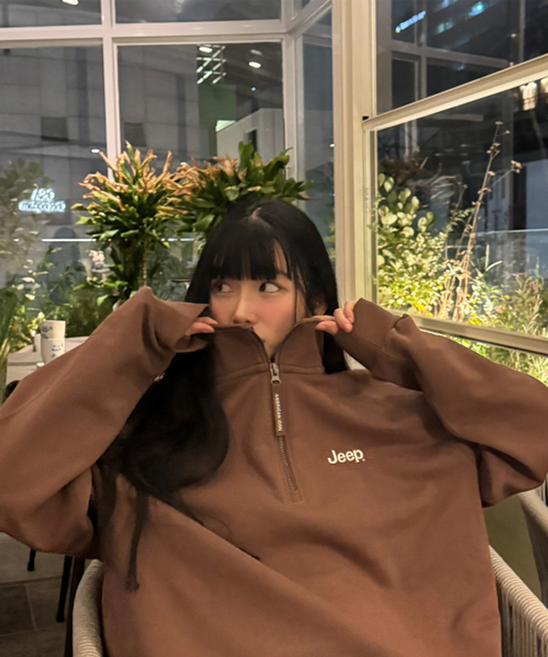 지프 JEEP [360g] M-Logo 반집업 맨투맨 (JR5TSU838BR) JR5TSU838BR 195552