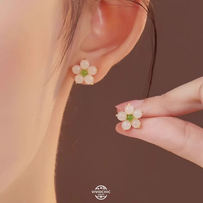 붓다베스트 여성용 행운 옥 꽃 귀걸이 1.1 x 1.1 cm