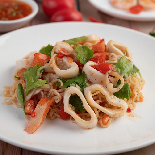 하남 맛집 캠핑 집들이 5분 원팩 매콤 달콤 밥도둑 오징어 볶음 비빔면 580g 1-2 인분 X 3팩, 3개