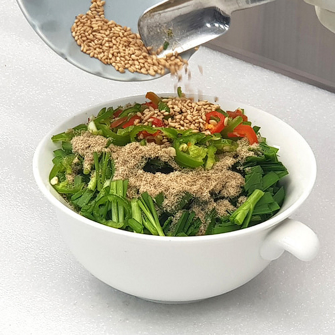30년 전통 국내산 수제 부추 양념장 330g 비법소스 밥도둑, 1개, 국내산 부추장
