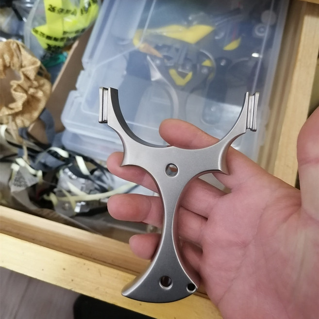 새총 전문가용새총 새총고무줄 슬링샷 하이 엔드 ttf 티타늄 합금 고정밀 대용량 플랫, 1개