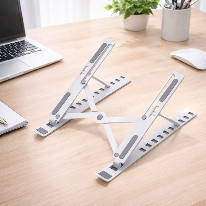 데일리베러 여행필수 초경량 접이식 노트북 거치대, 1개, 실버