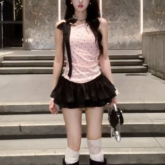 粉色波點斜肩吊帶背心 夏季收腰修身設計感小眾上衣