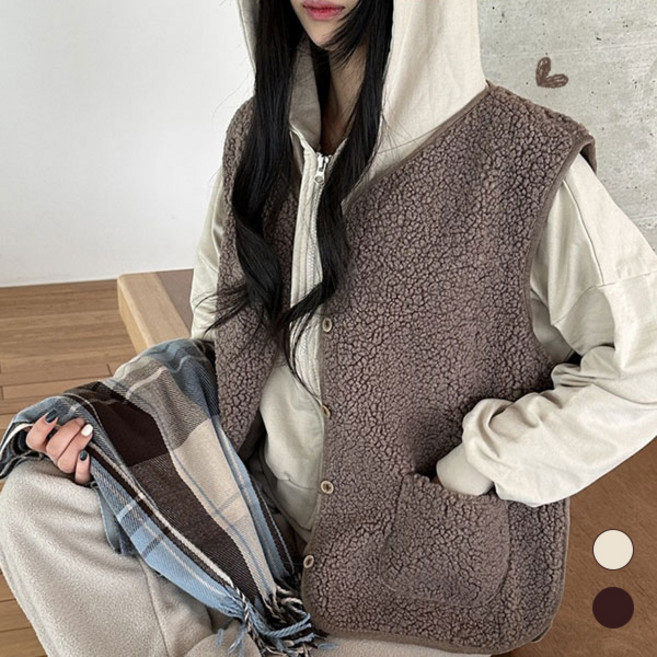 [따뜻함max]후드 찰떡 오버핏 레이어드 뽀글이 조끼 / 로이아데일리덤블단추양털조끼CT