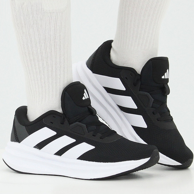 아디다스 여성 운동화 푹신한 착화감의 러닝화 경량 데일리 조깅 신발 푹신한 쿠셔닝화 헬스 스포츠화 조깅화