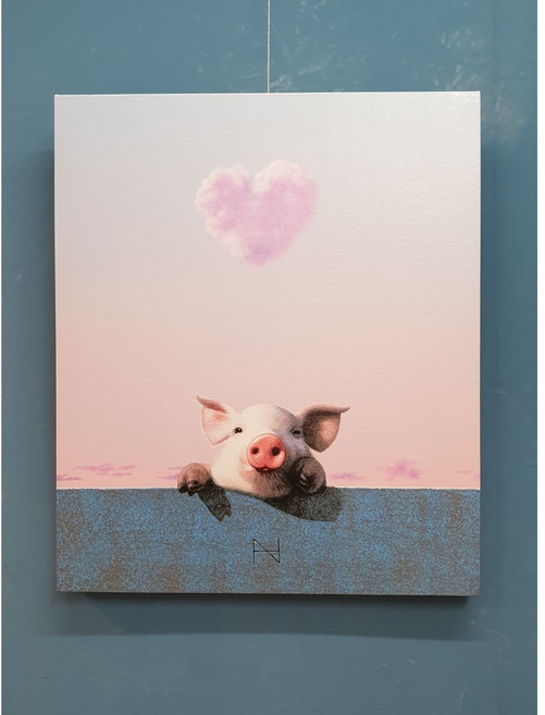 행운의 아기 복돼지 송형노 - 담장위에 올리비아 ﻿(Pink heart cloud) 캔버스 풍수인테리어 아이방 카페 원룸 그림액자