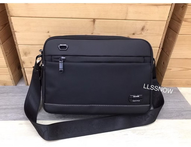 Spywalk 質感刷紋斜背包 尼龍防水側背包, 尼龍款-黑色