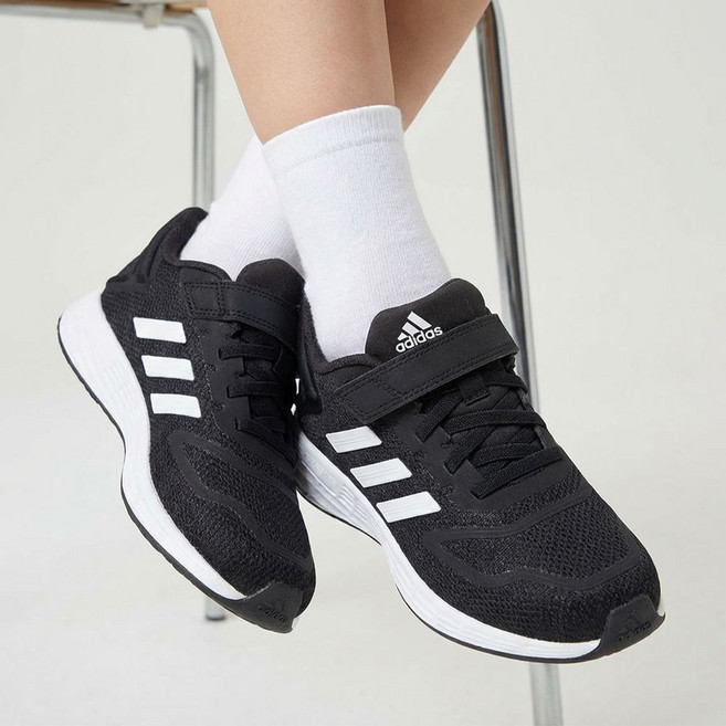 아디다스 주니어운동화 듀라모 10 블랙 화이트 아동벨크로 키즈화 신발물티슈증정