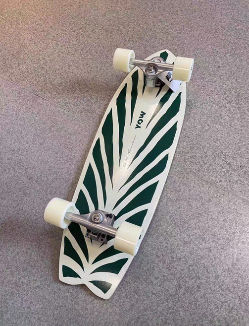 32寸專業免蹬陸地衝浪板 滑板 轉向橋 刷街 初學者練習板, 如圖所示, 1個