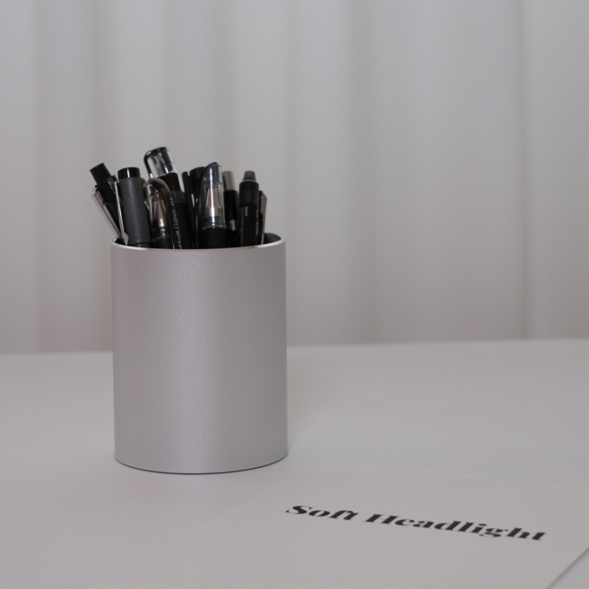 소프트헤드라이트 스탠다드 메탈 연필꽂이 사무실 데스크테리어, 실버, 1개