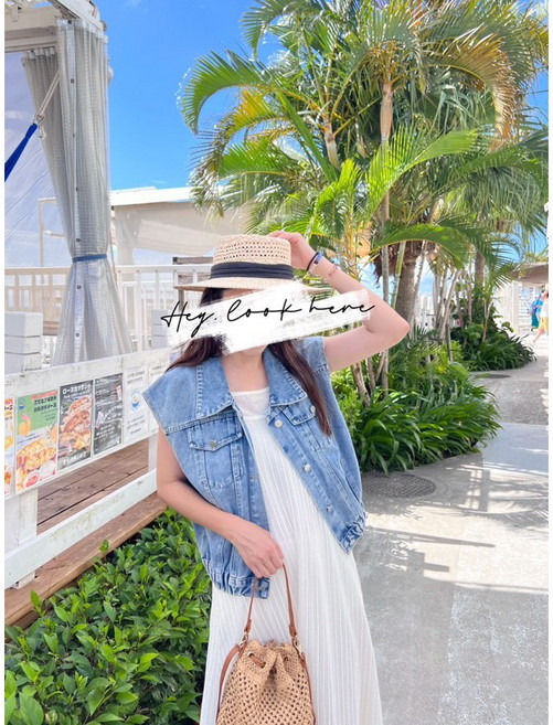 Hey look here 帥氣百搭下擺鬆緊排釦牛仔背心，寬鬆顯瘦，時尚百搭，展現率性風格