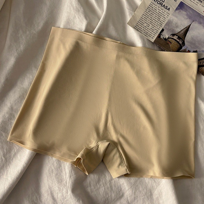 【OniWear】冰絲無痕女性四角平口褲 防走光 純棉底襠, 膚色
