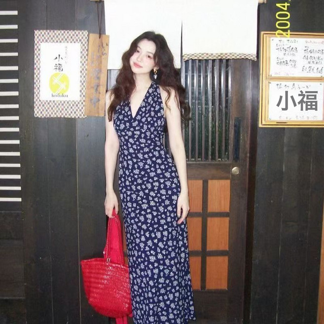 逢花 夏季 V領 收腰 藏藍色碎花 長款掛脖連衣裙 女, 紅色