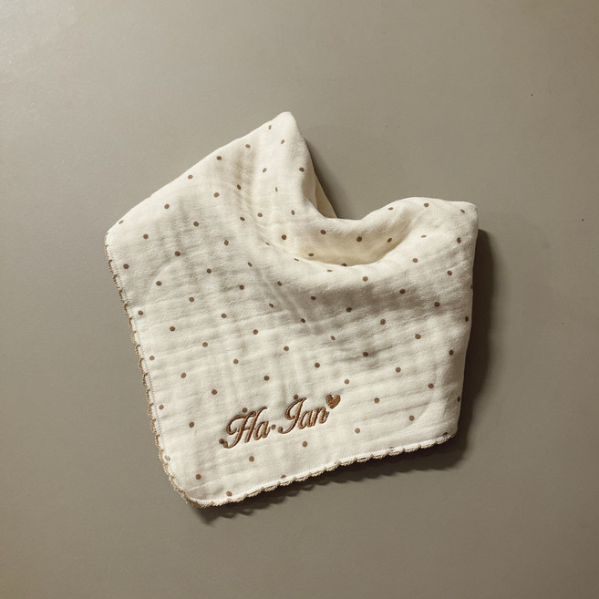 [쏘굿쏘굿] 8중 거즈 스카프빕 이름자수 / 이니셜 턱받이 / 목수건