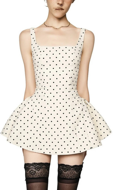 화이트 폴카 도트 미니 드레스 Lsoul Pure Desire 소녀 스타일 끈이 없는 스커트 Jennie의 개인 옷장과 유