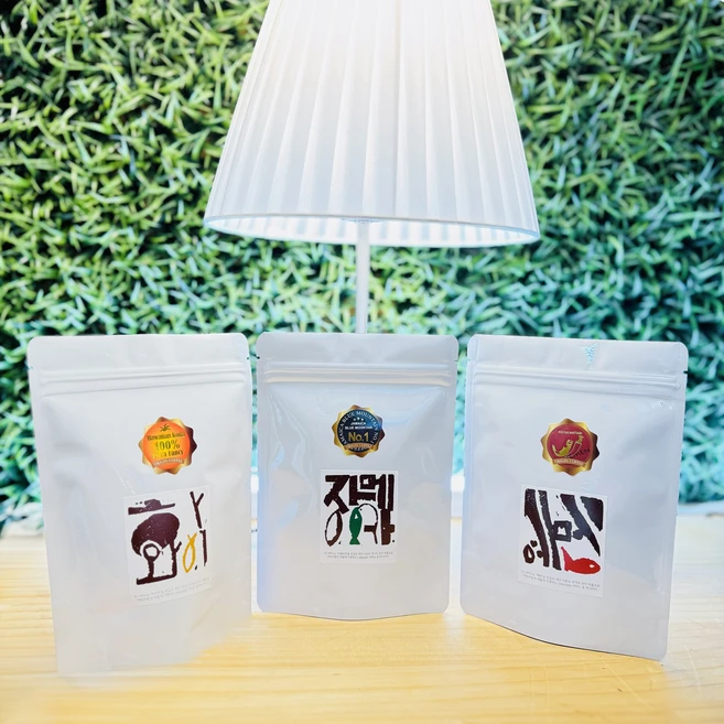 세계 3대 원두 커피 셋트 자마이카 블루마운틴 하와이안 코나 예멘 모카 마타리 100g씩 예멘 모카 마타리 추가증정, 300g, 1세트, 모카포트 - 쿠팡