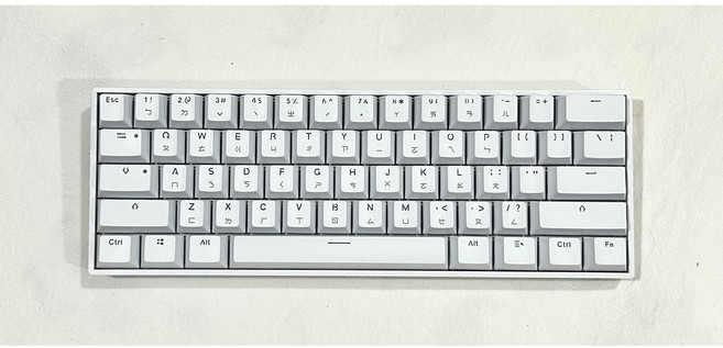 簡約白色鍵盤，多國語言佈局，機械軸體，RGB燈光, 皓月白, H61, 青軸