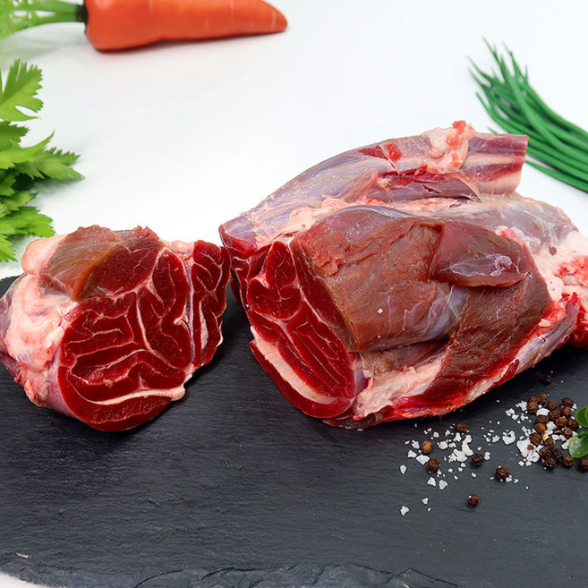 (배터짐) 삶은 한우 소머리 세절 수육 편육 국밥 곰탕 도가니 우족 소사골 소갈비 모음 (일요일&당일발송), 1개, 곡물 소알사태1kg