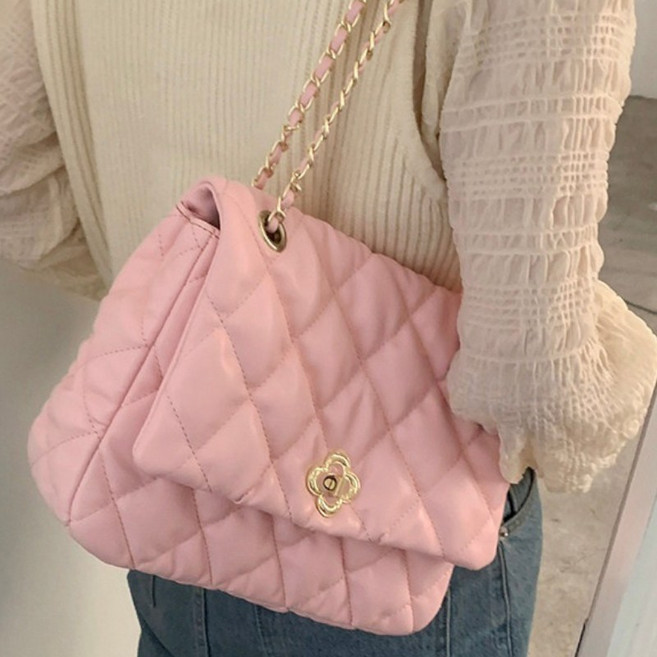 B&C.Room 대용량 클라우드여성 퀼팅 숄더백 여성 크로스백 패션 여성 토트백 체인 백 만능 여성 가방 출타가방 여행가방